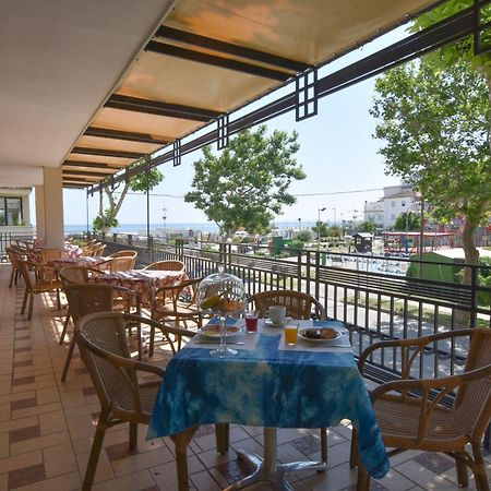 Hotel Bristol Misano Adriatico Eksteriør billede