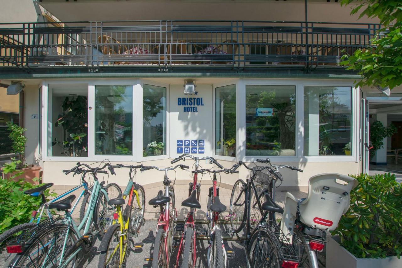 Hotel Bristol Misano Adriatico Eksteriør billede