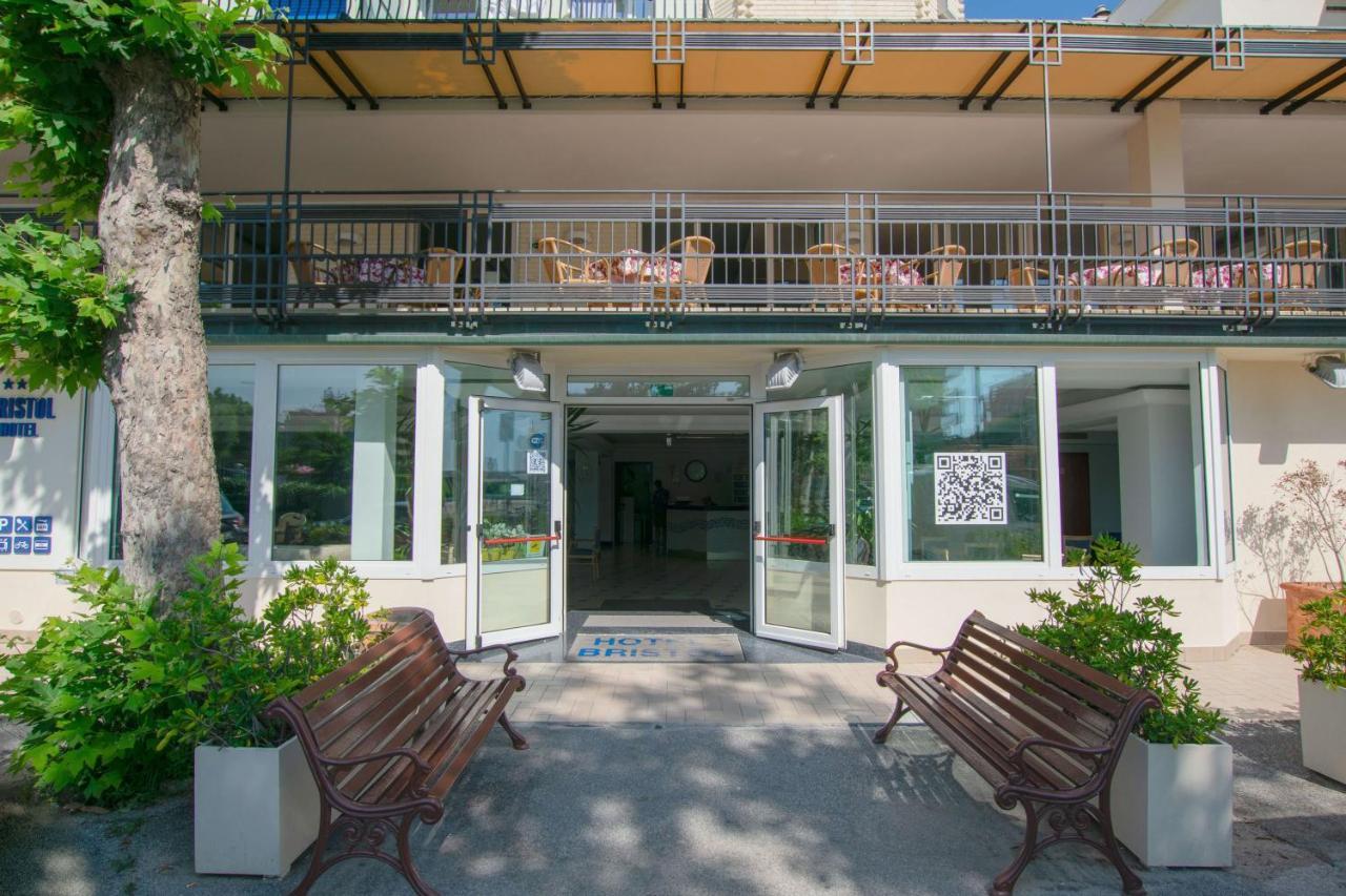 Hotel Bristol Misano Adriatico Eksteriør billede