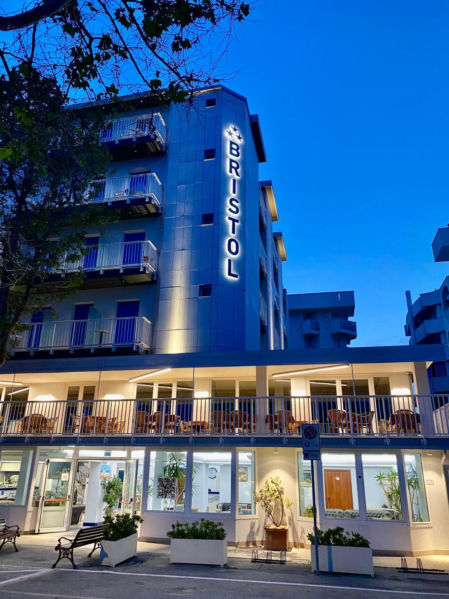 Hotel Bristol Misano Adriatico Eksteriør billede