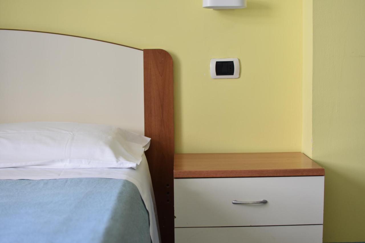 Hotel Bristol Misano Adriatico Eksteriør billede