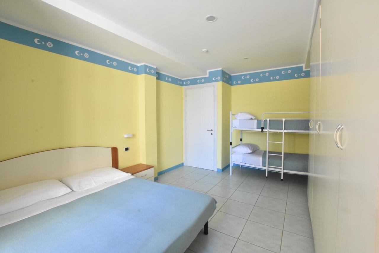 Hotel Bristol Misano Adriatico Eksteriør billede